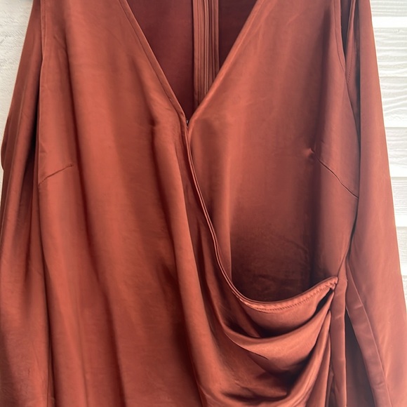Astr the label rust satin mini dress size medium - Picture 5 of 10